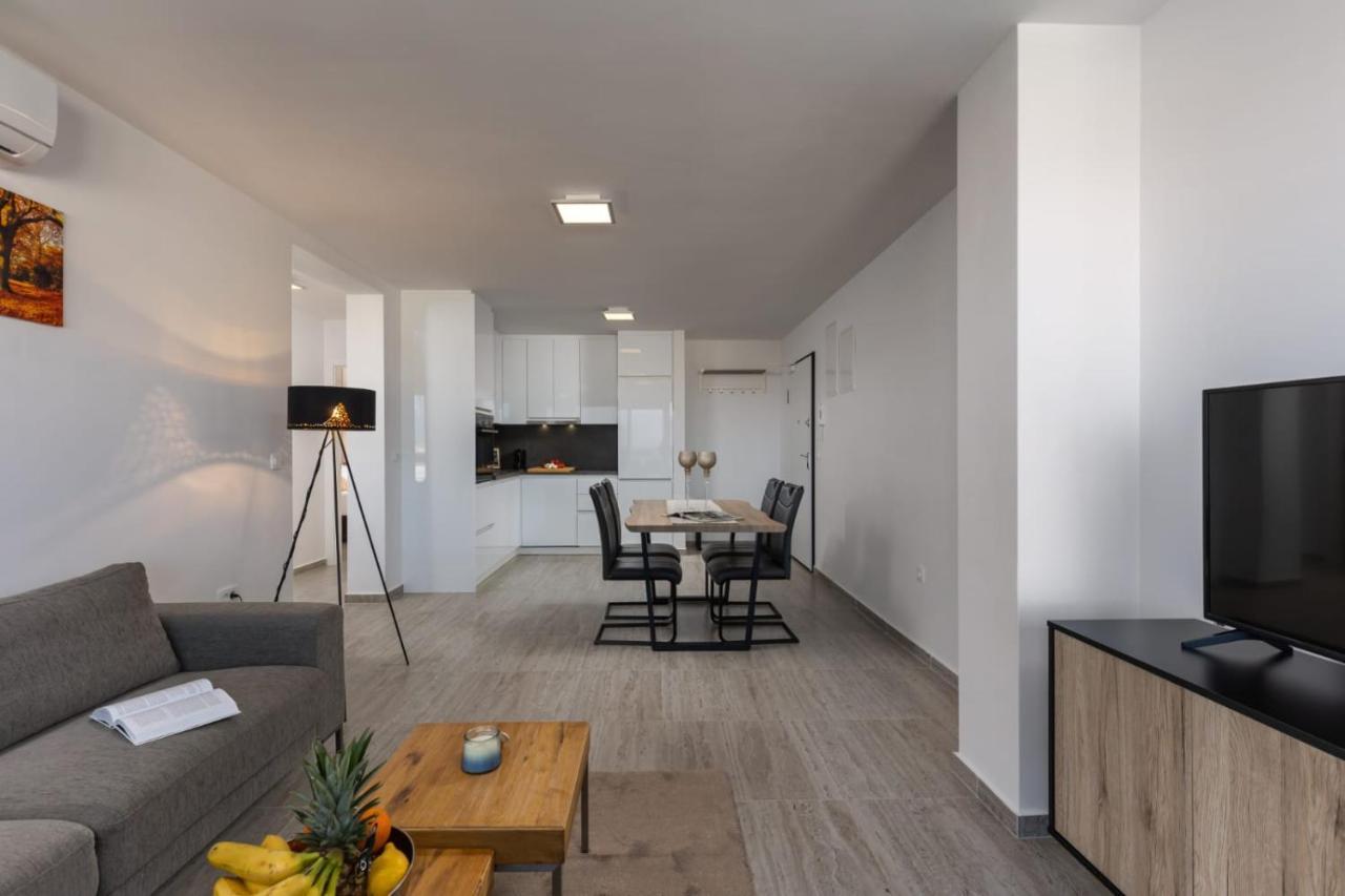 Apartments Cesare Нин Экстерьер фото