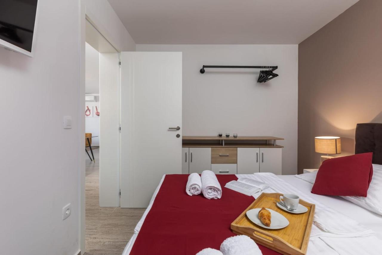 Apartments Cesare Нин Экстерьер фото