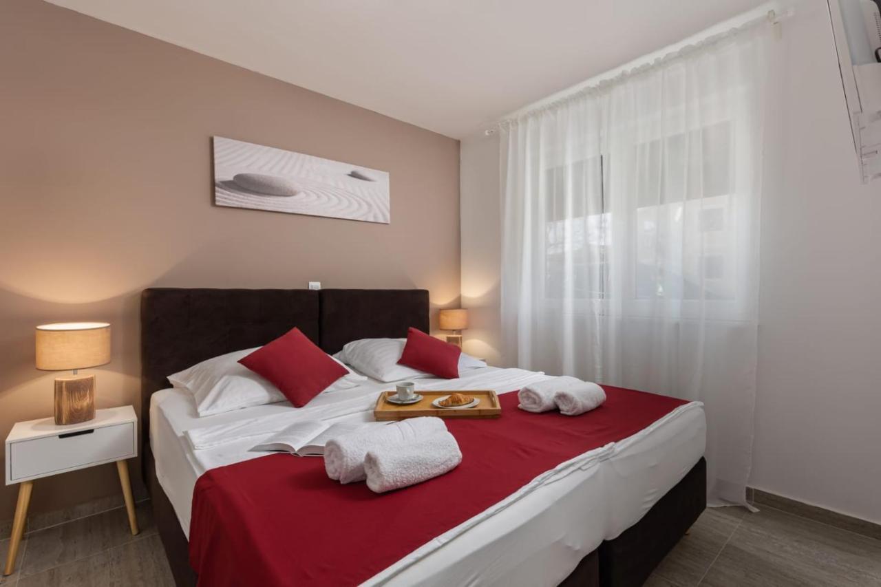 Apartments Cesare Нин Экстерьер фото